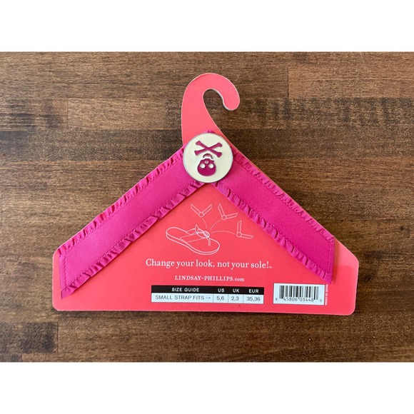 BNWT LINDSAY PHILLIPS SWITCHFLOPS HOT PINK RUFFLE W/ SKULL -ELEANOR- SIZE SMALL - Picture 2 of 2